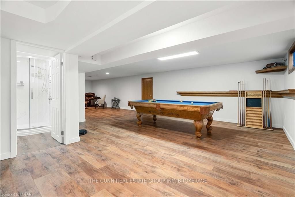 382 Colville Blvd
