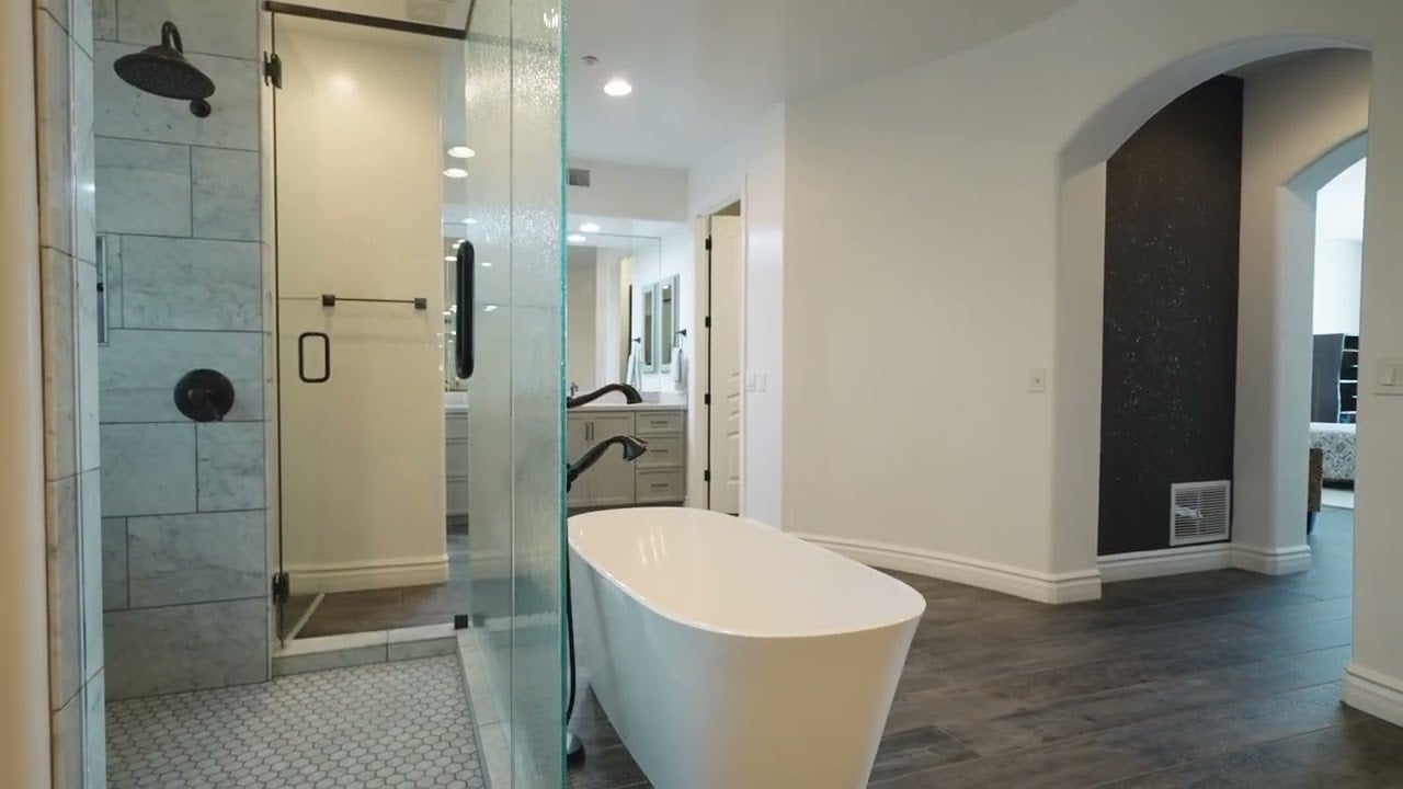 8300 Unbranded Video