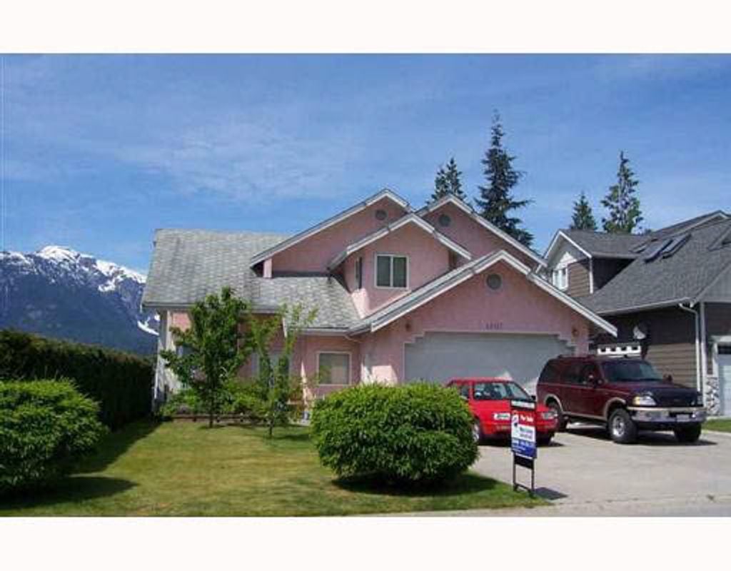 1007 Tobermory Wy