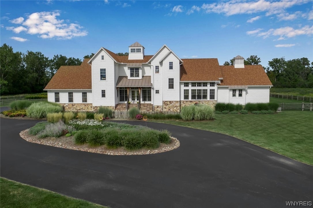 105 Stoneridge Ln