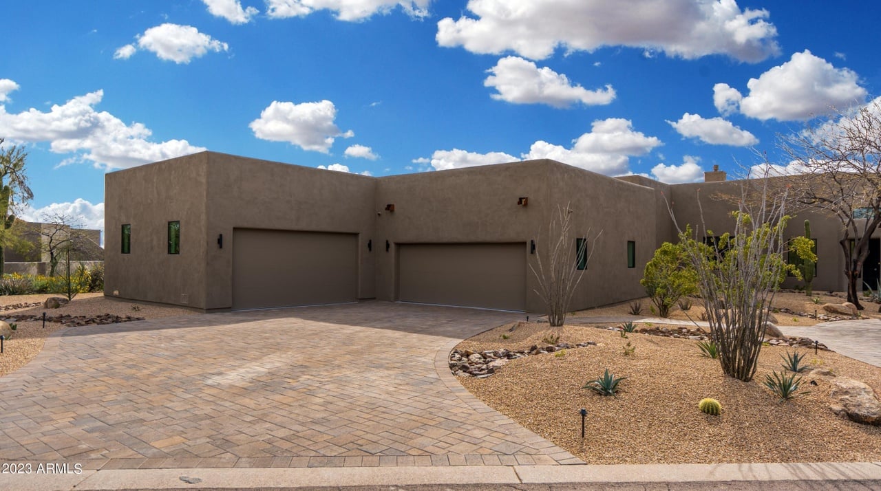 9387 E Adobe Dr