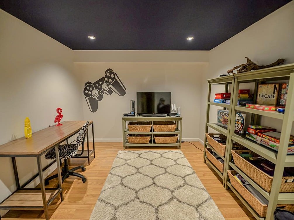 8 Puritan Dr