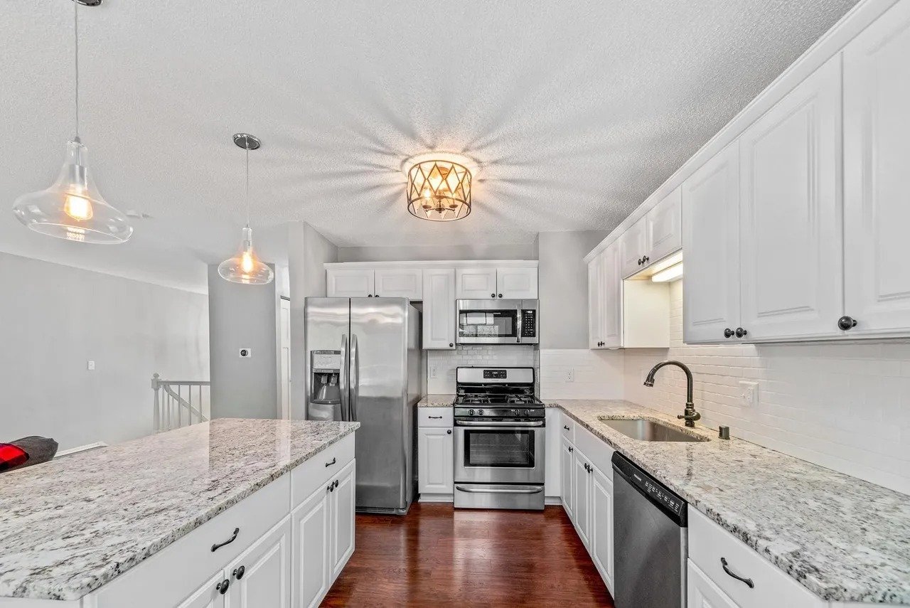 172 River Woods Ln