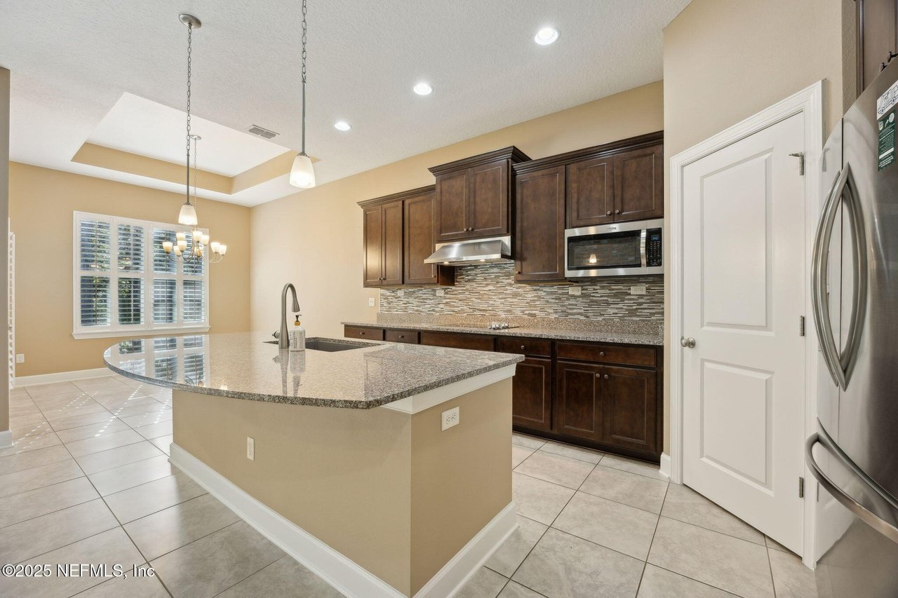 1479 Shadow Creek Dr