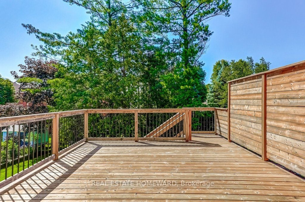 807 Primrose Crt