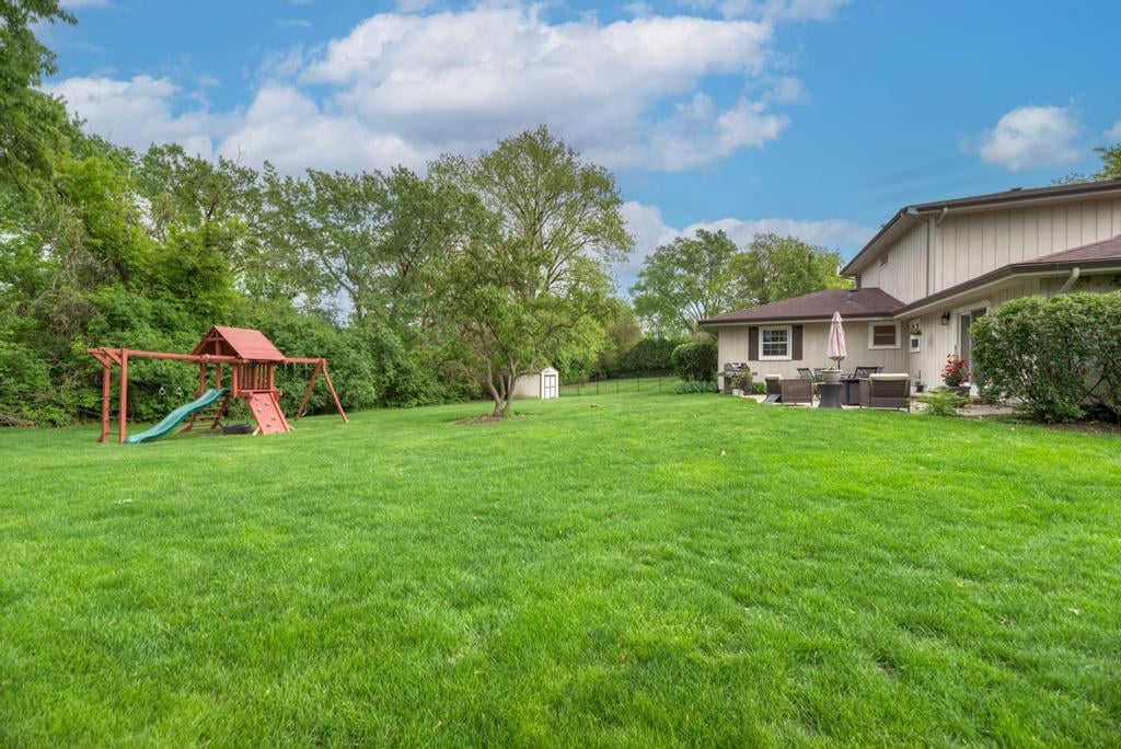 10S607 Glenn Drive