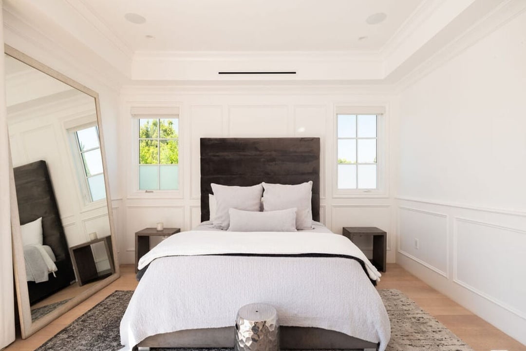 Highcliff Vista, N Stanley Ave, 90036