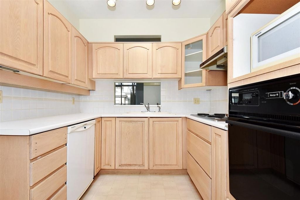 3769 W 7th Ave, #325