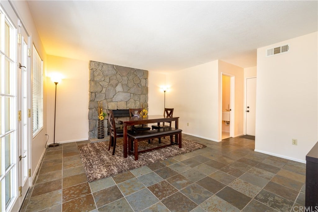28601 Avenida Del Caballo