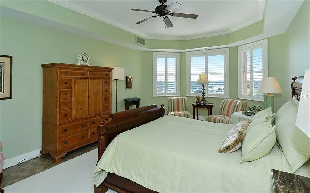 1921 Monte Carlo Dr #701