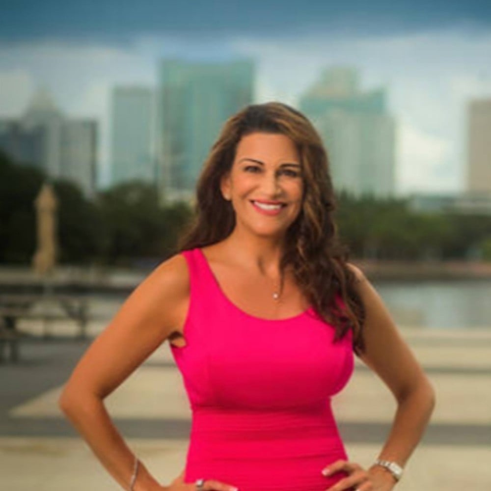 Julia Wright Tampa, FL Real Estate Agent Headshot