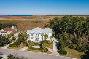 536 Island Walk West 