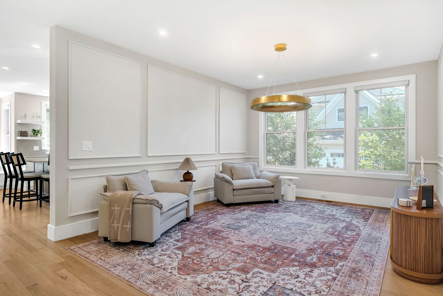 98 Beethoven Ave