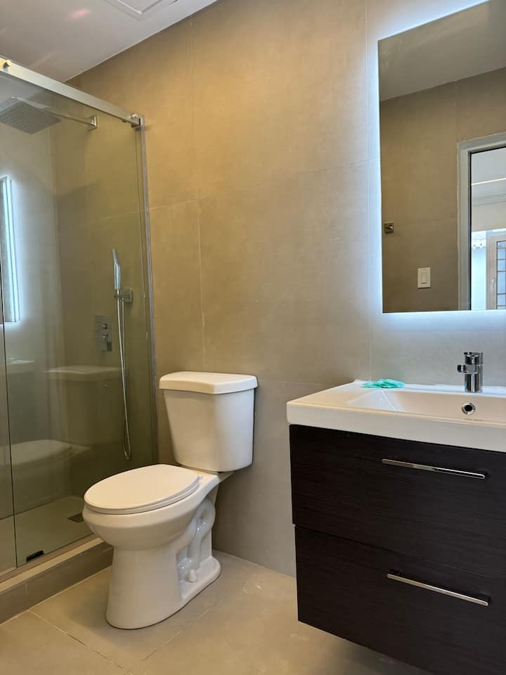 Beach House Apt 8 • King Studio w/ Kitchenette - Airbnb