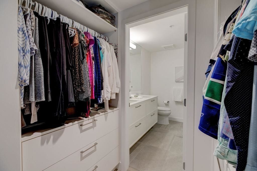 188 E Esplanade, #2205