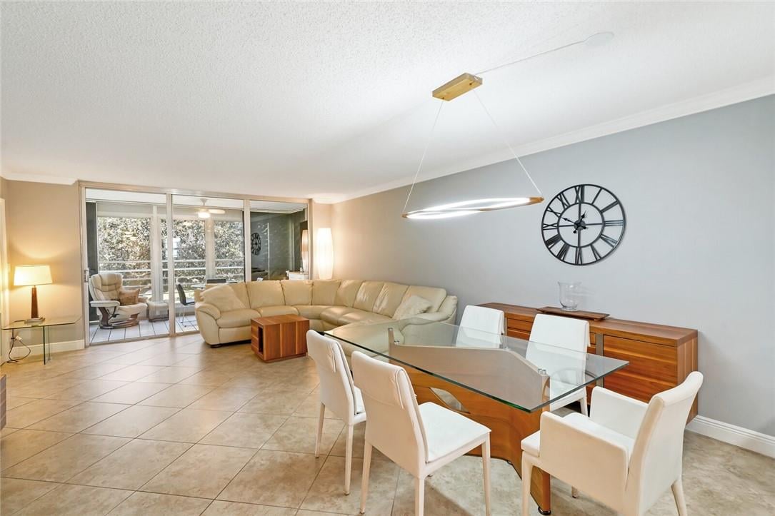 933 Cypress Grove Dr