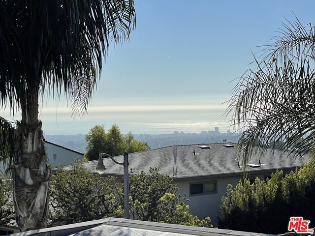 1070 Somera Rd