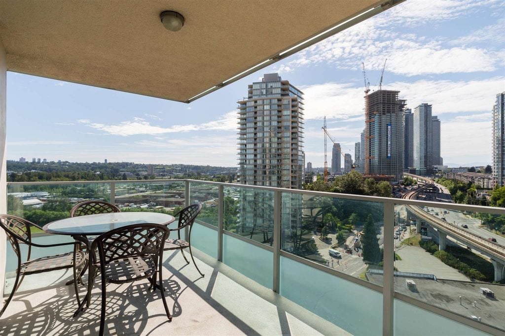 2200 Douglas Rd, #1404