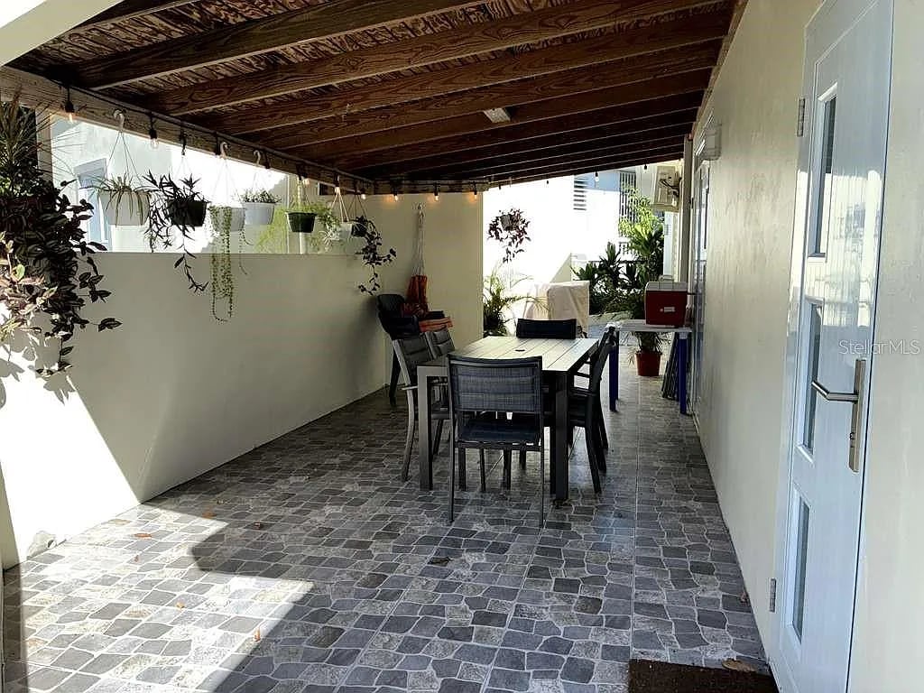 Car 2 K101 CAR 2 K101