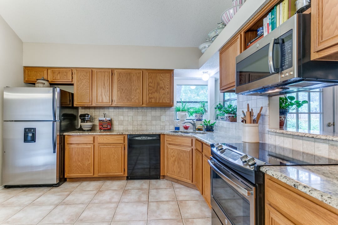 16817 Brookwood