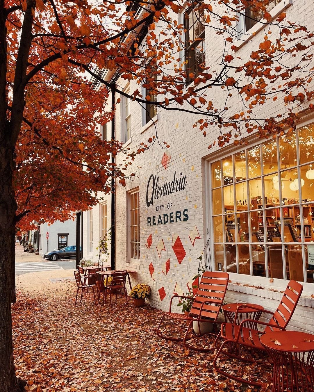 Exploring the Charm of Old Town Alexandria This Fall
