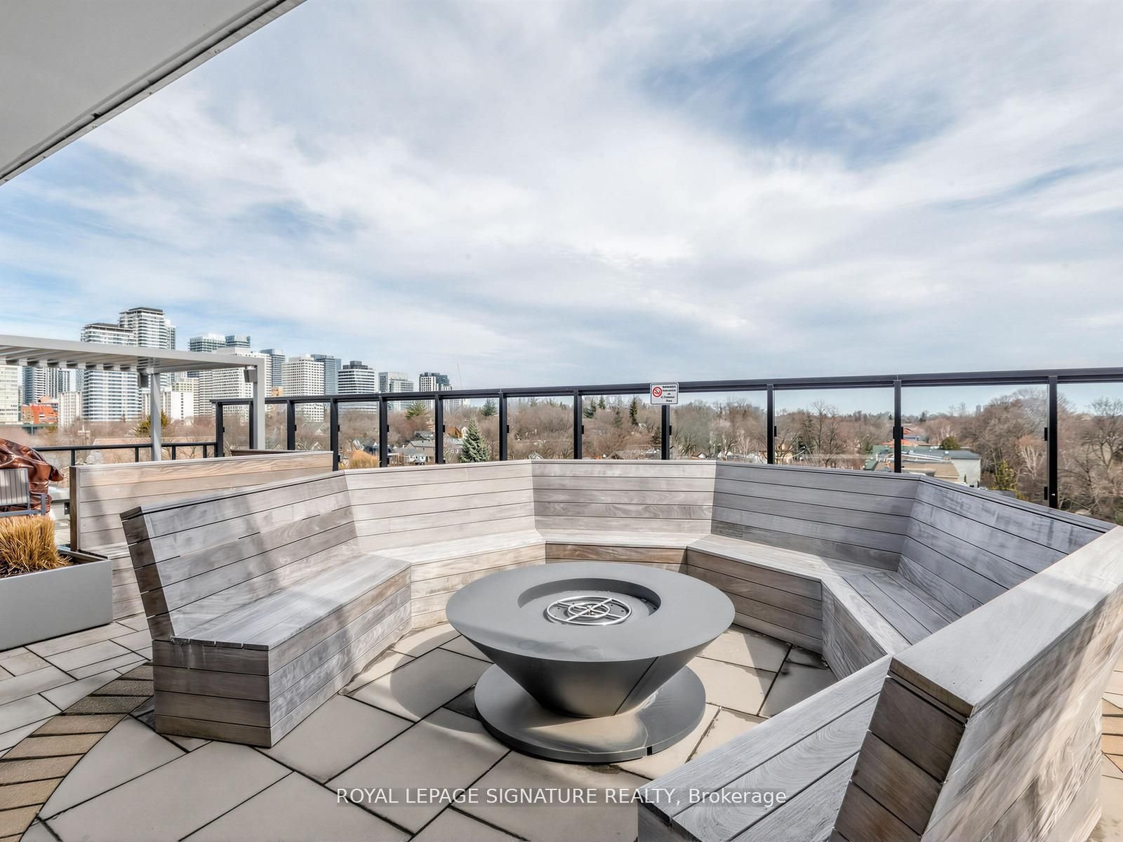 J. DAVIS HOUSE PENTHOUSE 