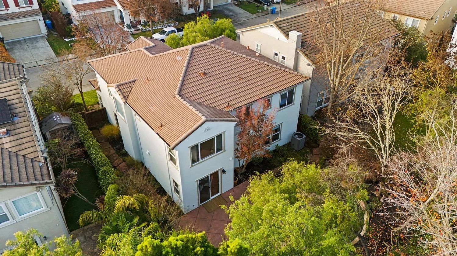 46 Waterbury Ln
