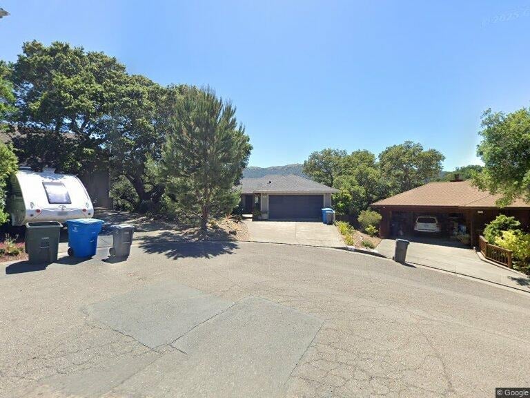 6 Flint Ct