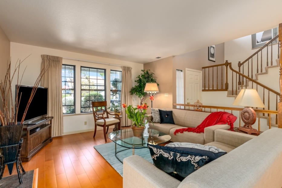 111 Sherwood Ln