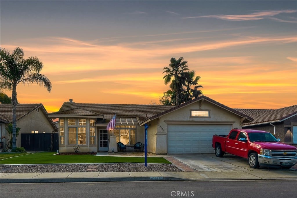 3383 Lake Circle Dr