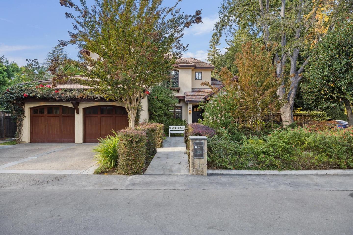 1325 Garden Lane