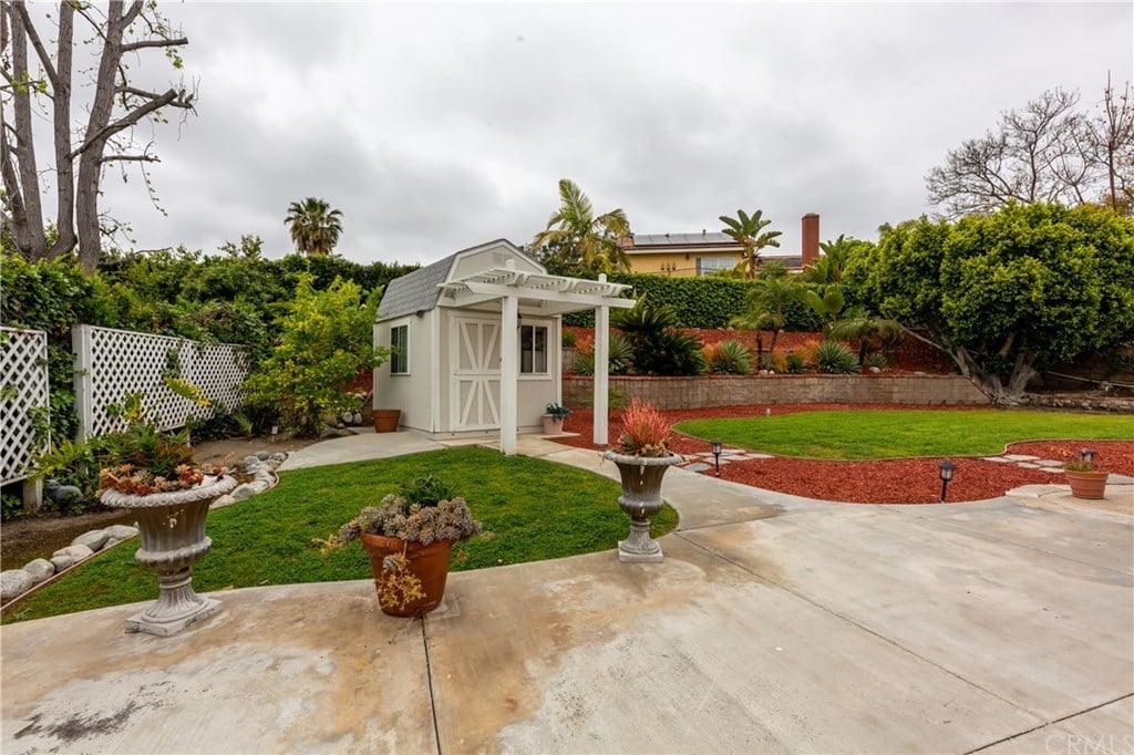 25251 Remesa Dr