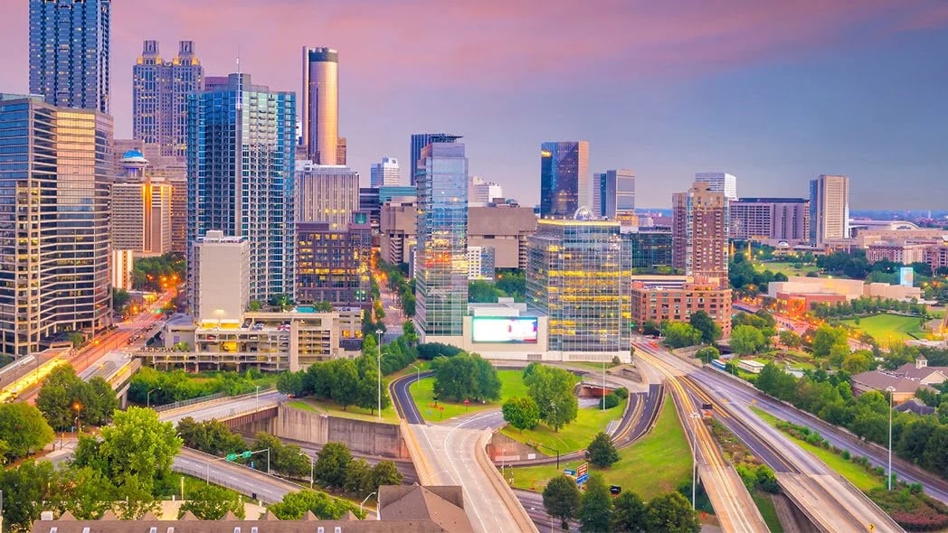 The Benefits of Living Near Shopping and Dining Destinations