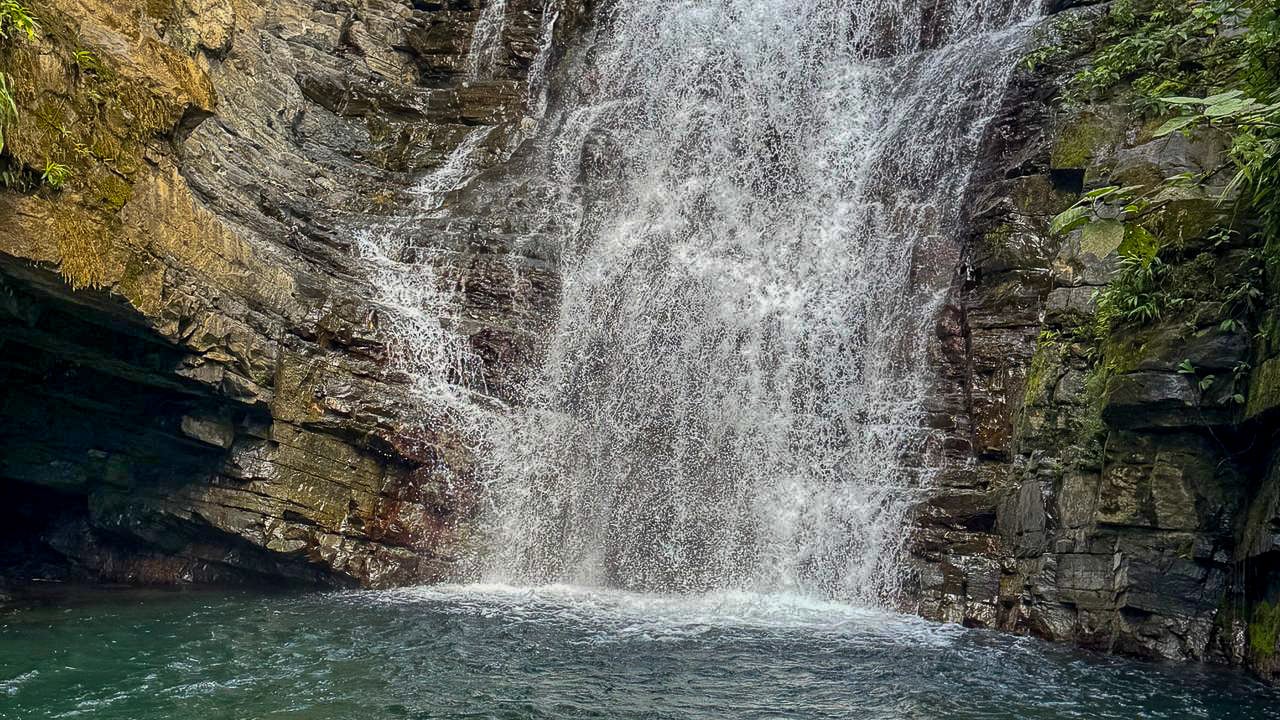 Whale Tail Views Luxury Waterfall Farm