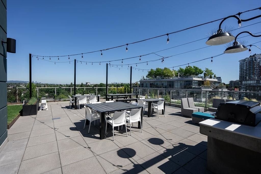250 E 6th Ave, #469