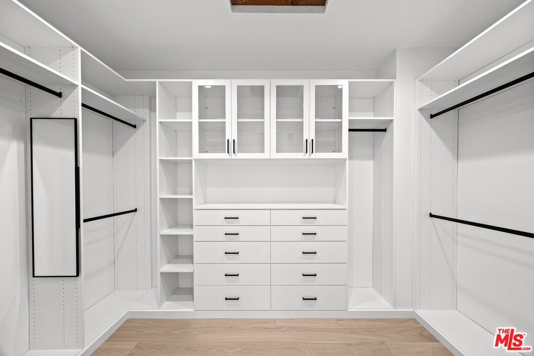 Sanctuary Majestic, Castle Heights Ave, 90034