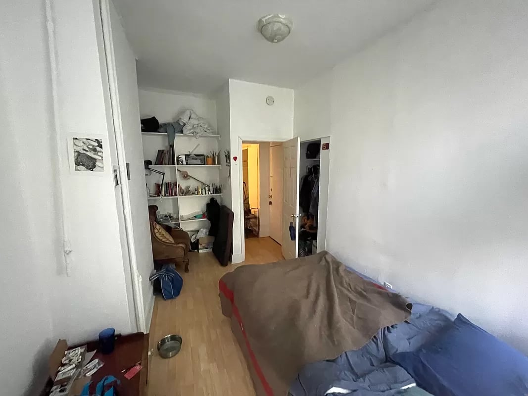 369 Menahan Street #2L