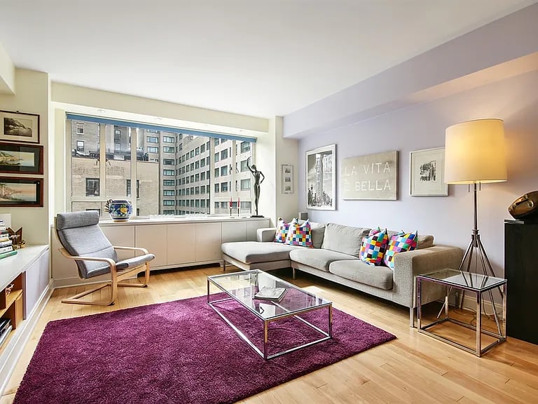 30 E 62nd St APT 9H