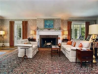 1 Duck Pond Rd
