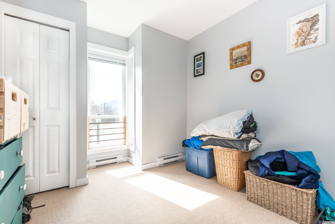 1261 Main St, #8