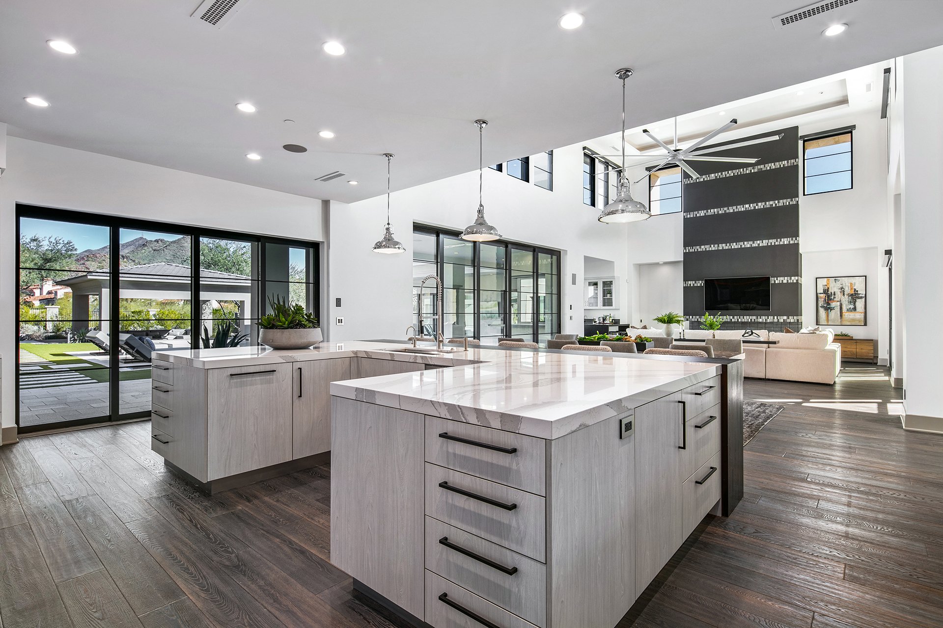 10110 E Siesta Lane