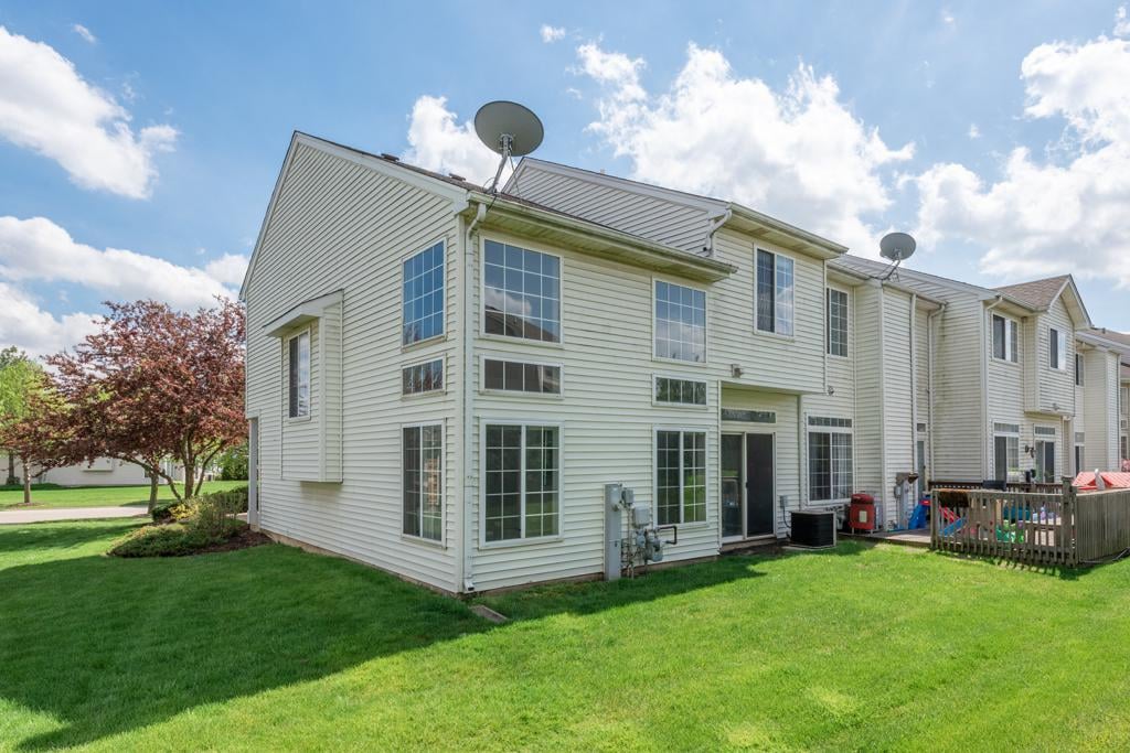983 Mesa Dr