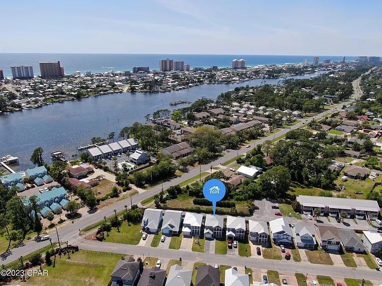 3736 Tiki Dr