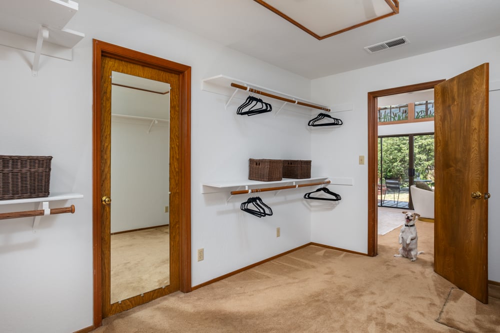 216 Castle Glen Rd