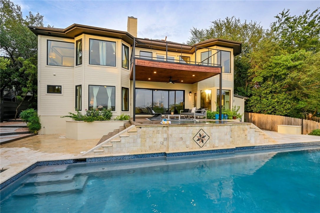 4809 Palisade Dr