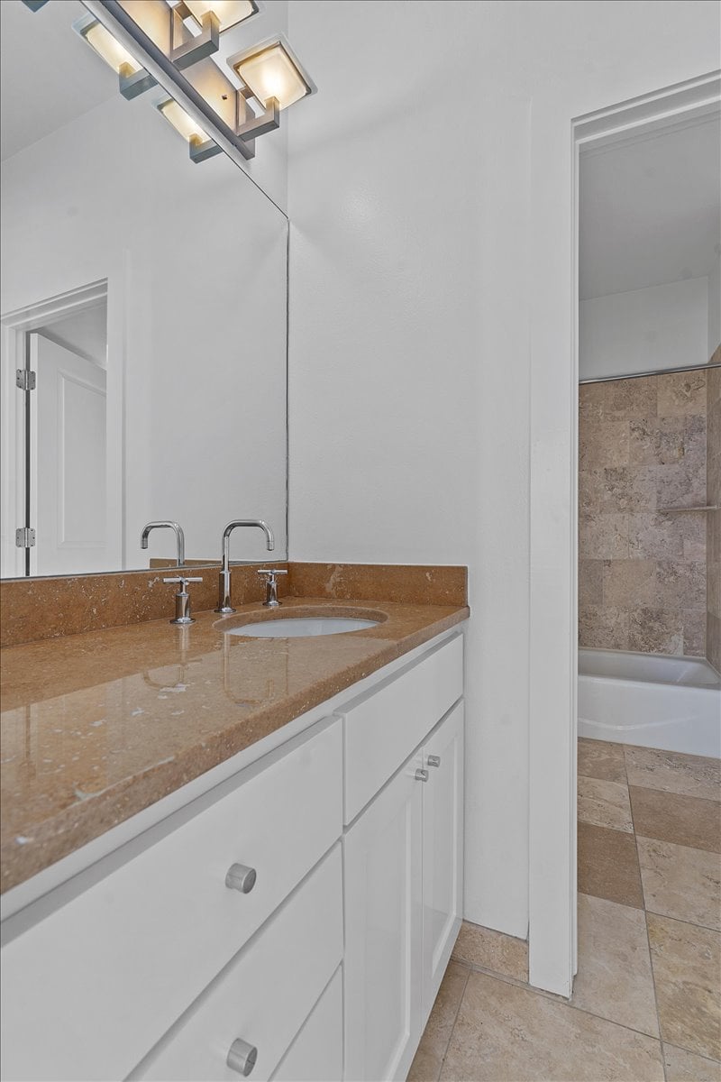 2610 Del Curto Road 2