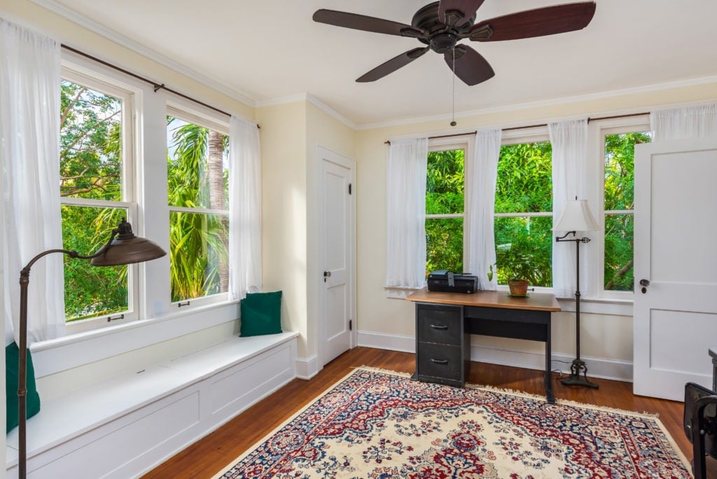 Chic Miami Beach Med-Deco Landmark Sells!