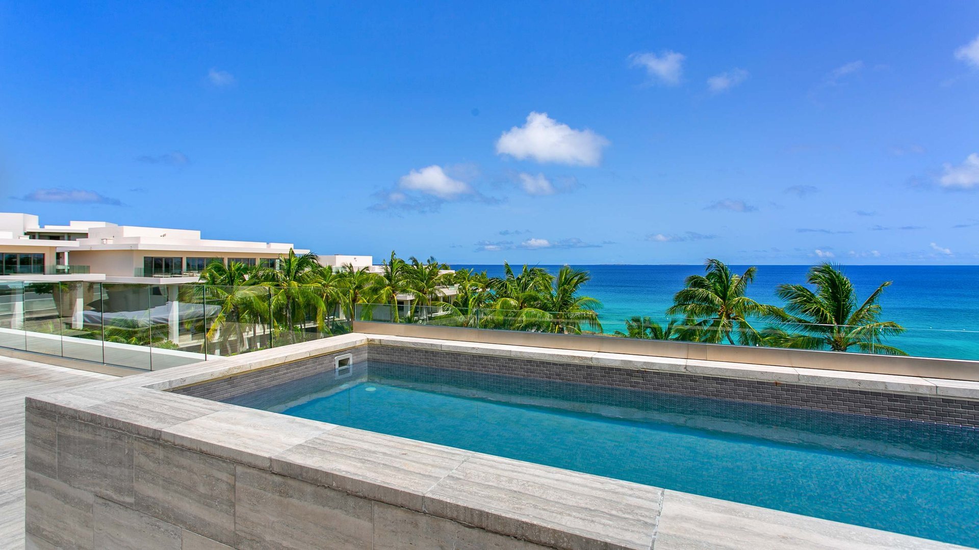 Four Seasons - Penthouse 450