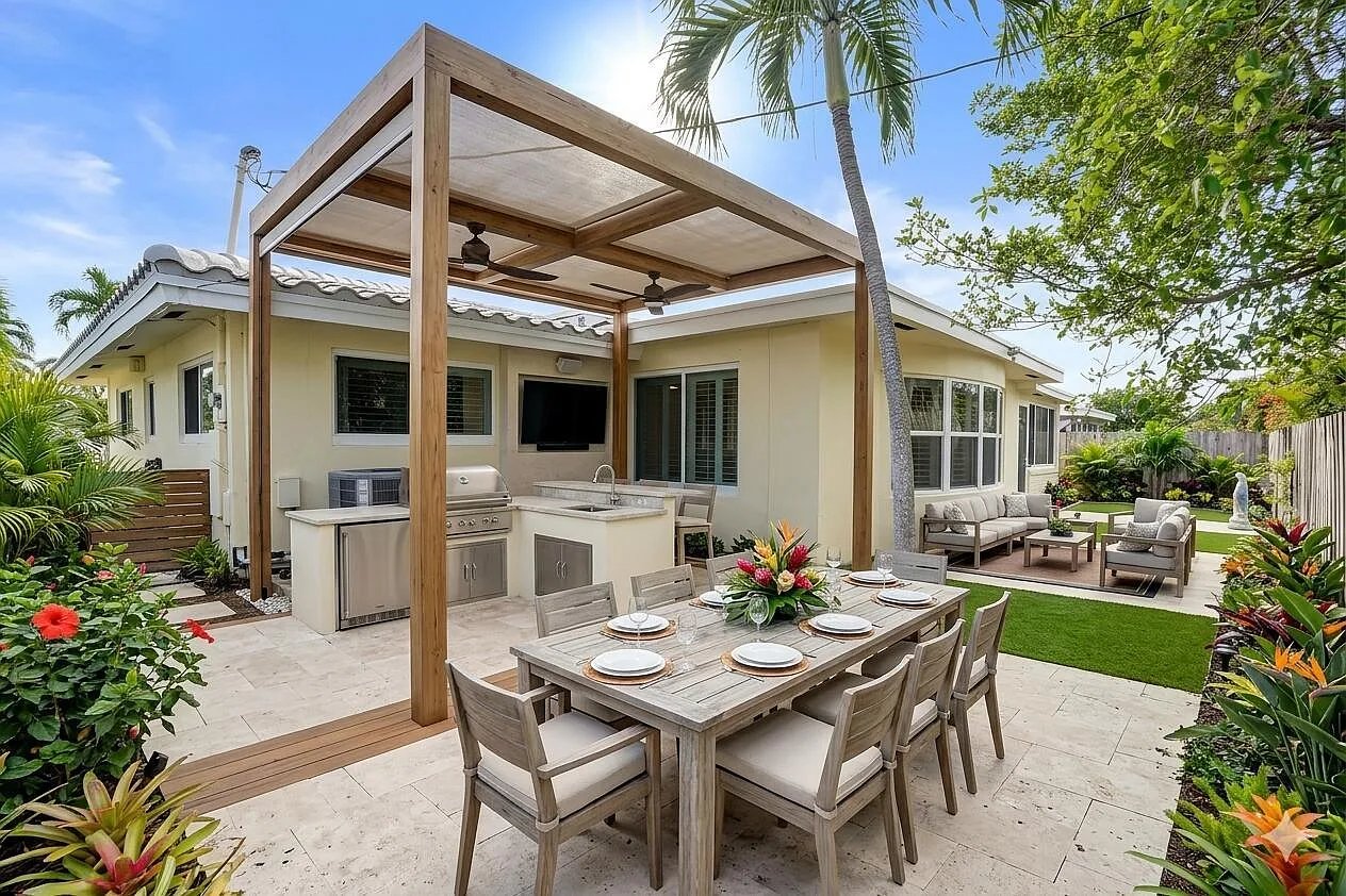 2241 NE 61st Ct, Fort Lauderdale, Florida 33308