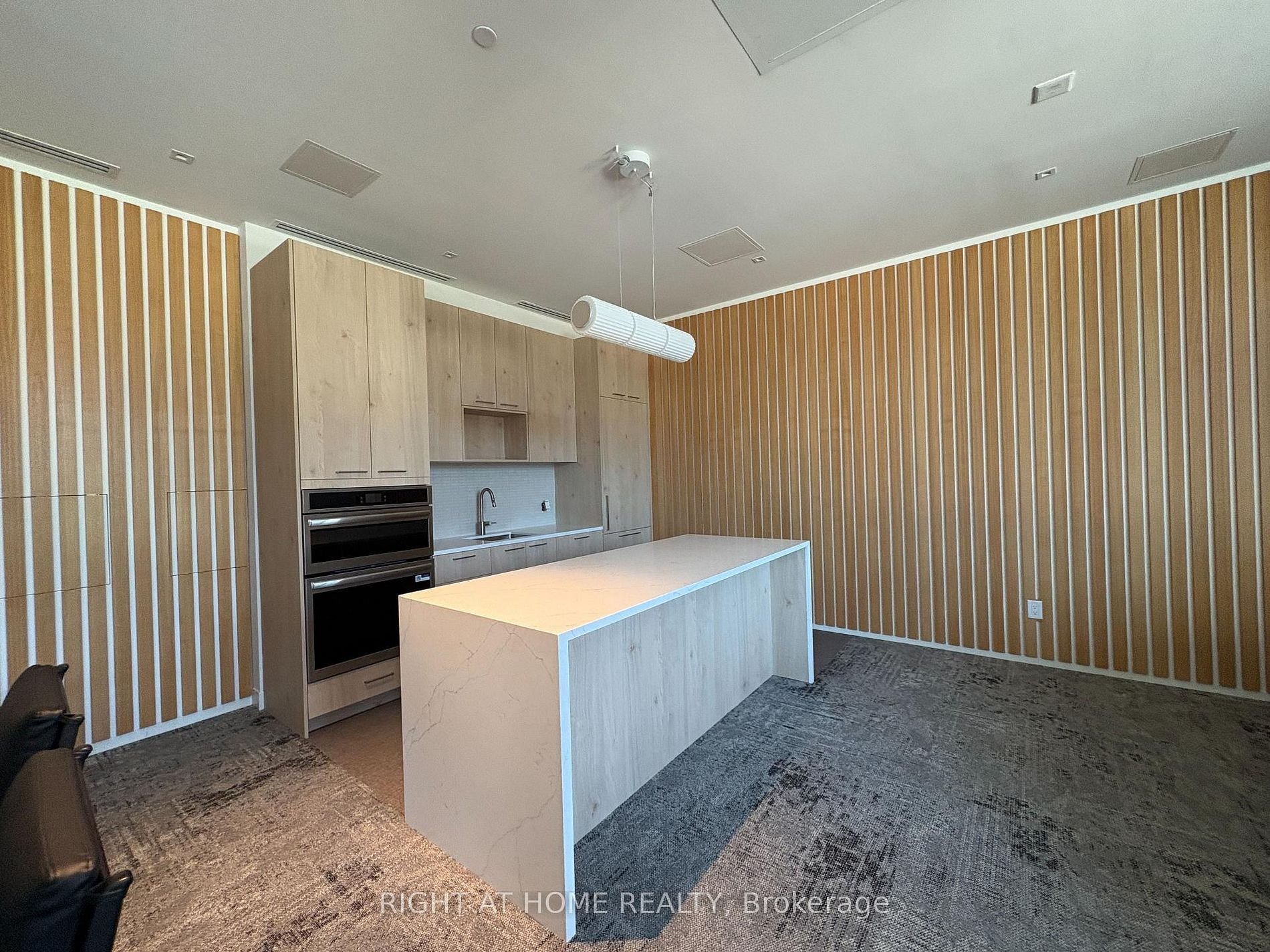 Bright Open-Concept Suite
